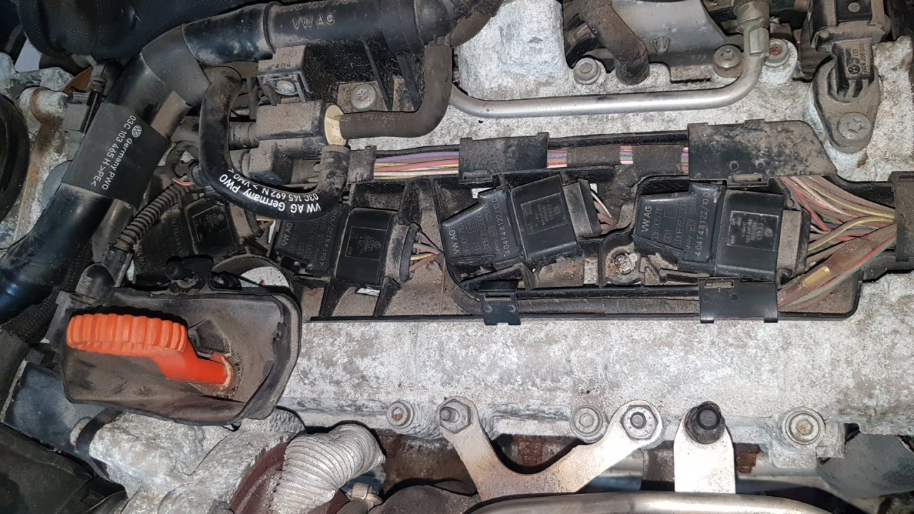 DIJELOVI BOMBINA VW PASSAT B6 > 05-10 036905715F