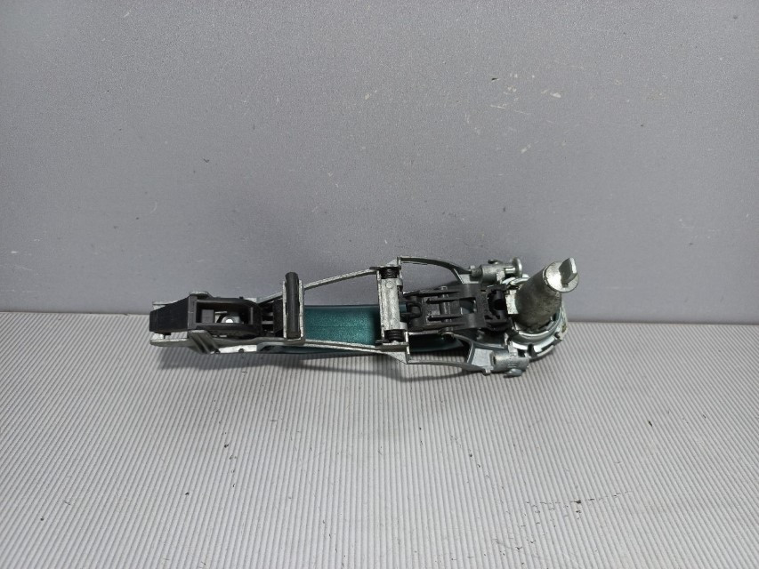 RUCKA VRATA SKODA OCTAVIA > 04-08 1U0837885B