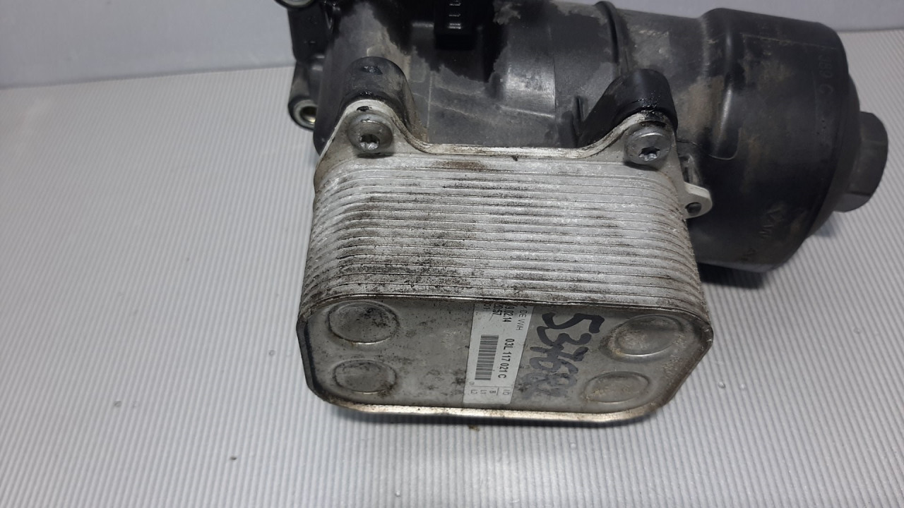 DIJELOVI HLADNJAK ULJA VW POLO > 09-14 03L117021C