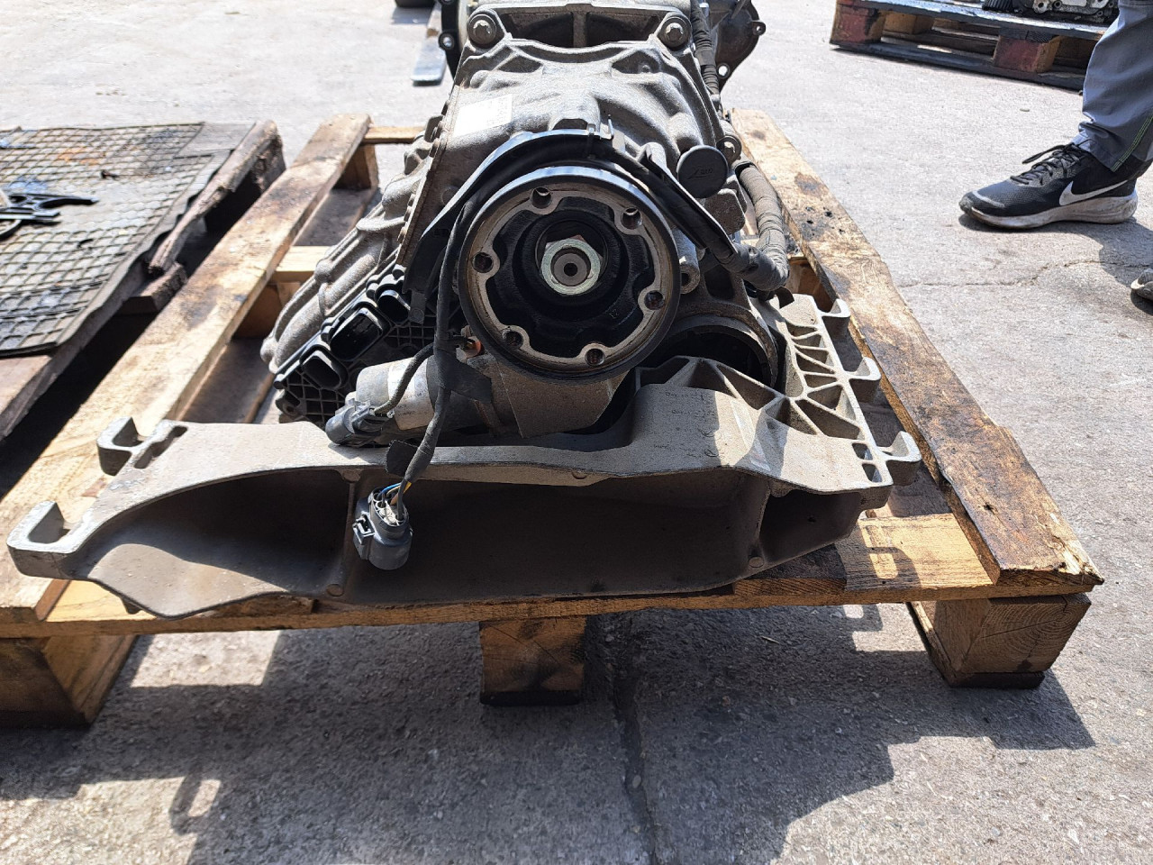 DIFERENCIJAL LAND ROVER RANGE ROVER VELAR (L560) > 17 -