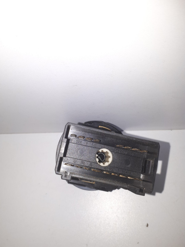 PREKIDACI SVJETLA VW GOLF 4 > 97-03 1C0941531