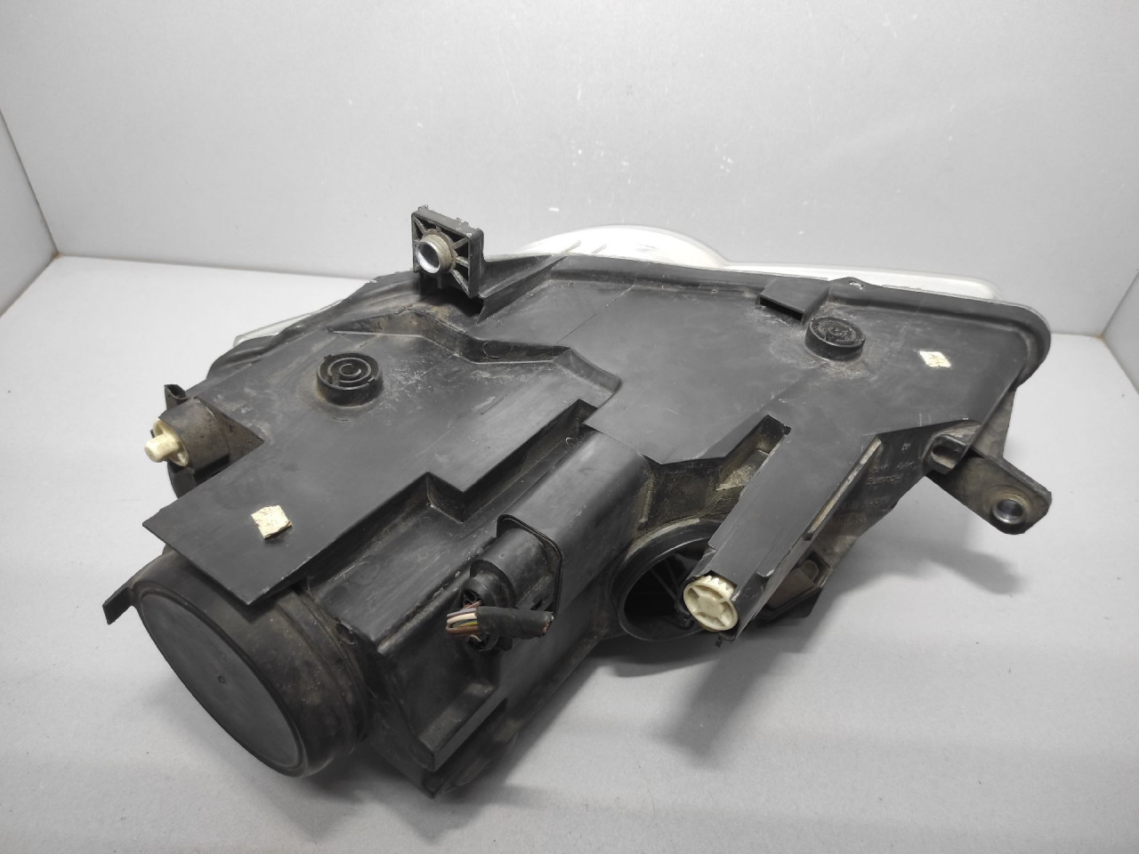 DIJELOVI FAR VW PASSAT B6 > 05-10 3C0941006AB