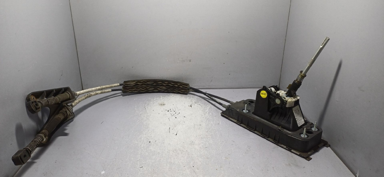DIJELOVI SALTEBLA VW GOLF 7 > 12-16 5Q0711049AP