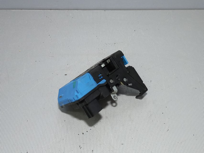 DIJELOVI BRAVA VRATA VOLVO XC90 > 02-06 30699748