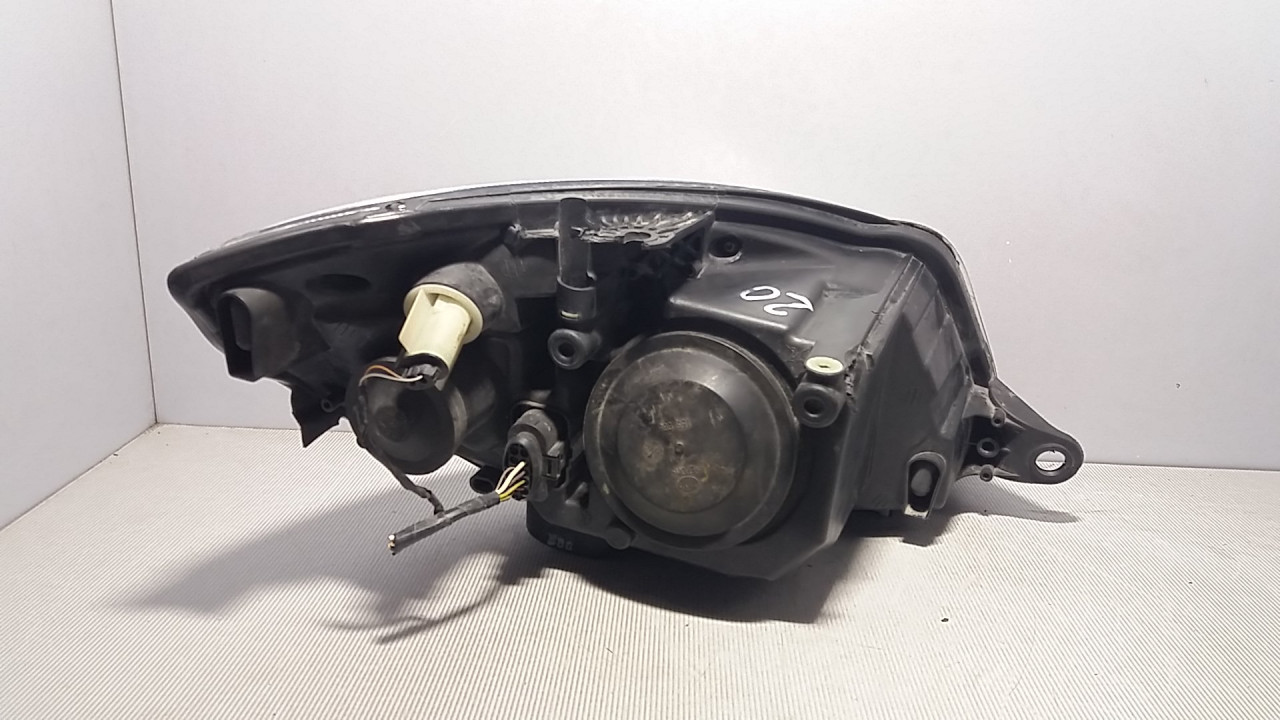 DIJELOVI FAR SKODA FABIA > 07-10 24783100L