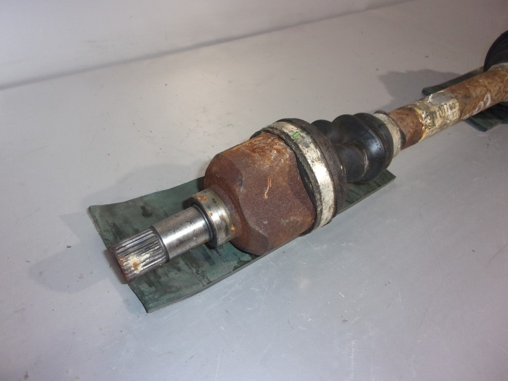 POLUOSOVINA PEUGEOT PARTNER > 12-15 9637117780