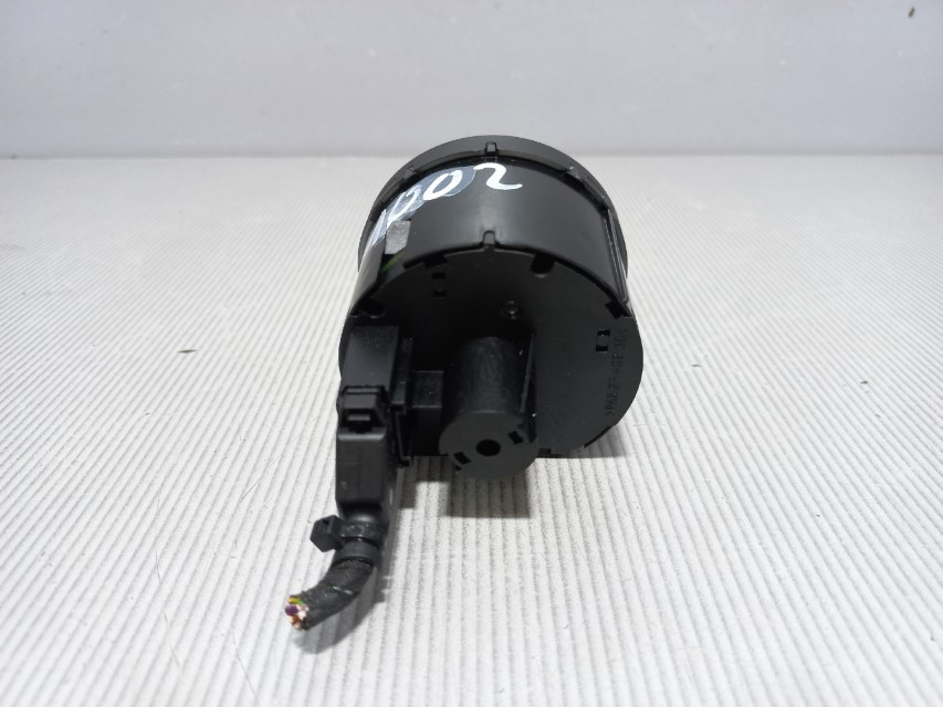 PREKIDACI SVJETLA VW PASSAT B7 > 10-14 3C8941431B