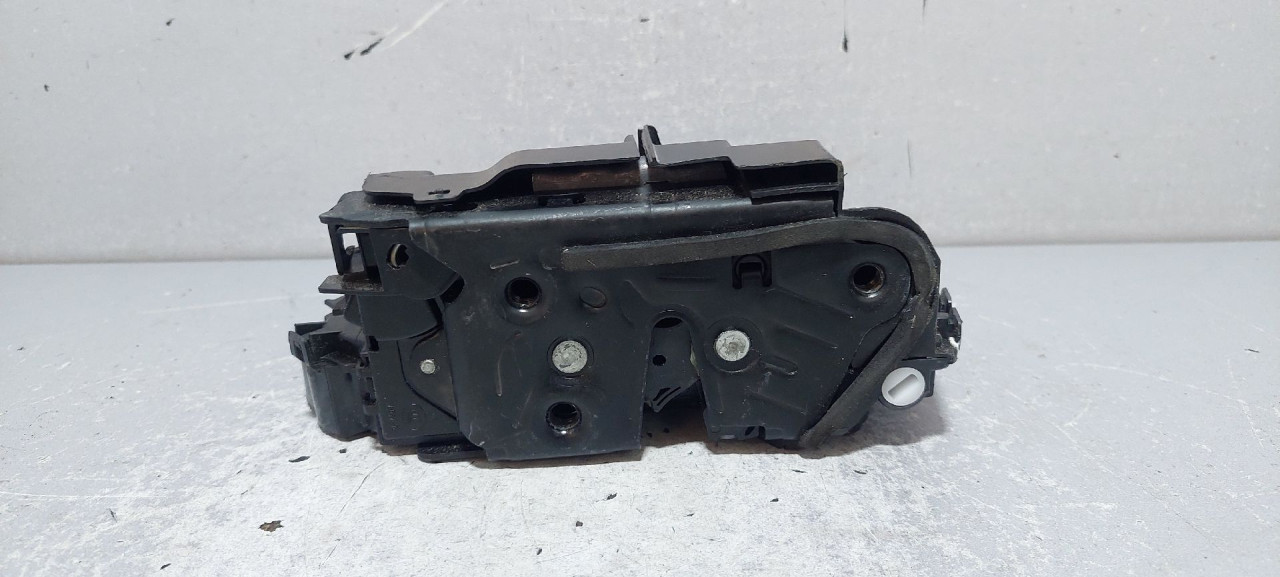 DIJELOVI BRAVA VRATA VW PASSAT B8 > 14- 5NA839015B