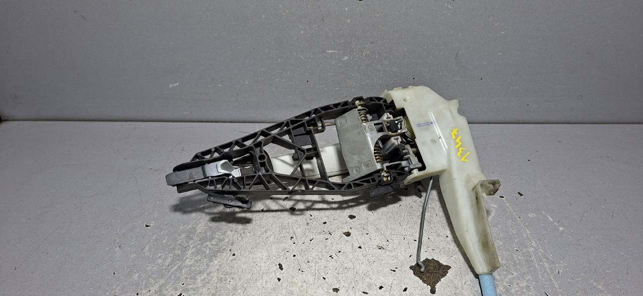 DIJELOVI RUCKA VRATA BMW X1 (F48) > 15-19 2.0