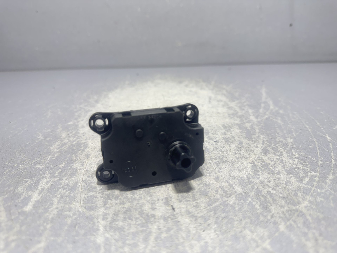 MOTORIC KLAPNE OPEL INSIGNIA > 09-13 52437252