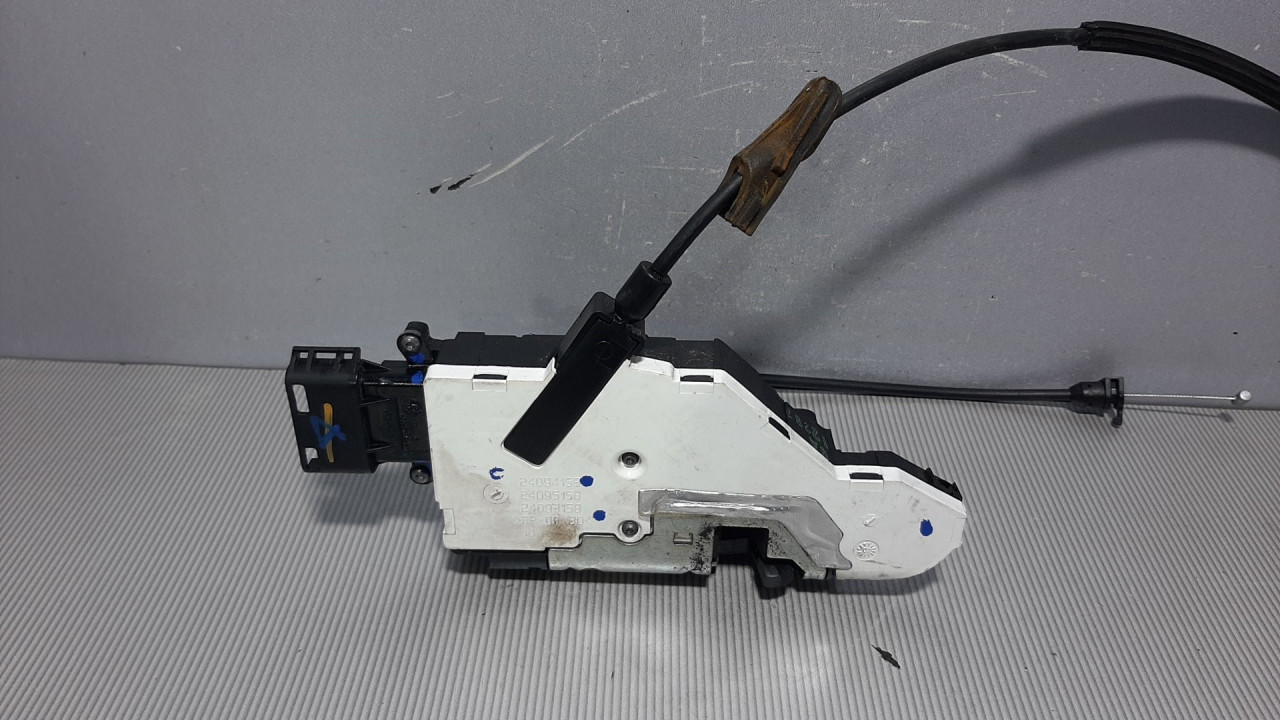 DIJELOVI BRAVA VRATA PEUGEOT 207 > 06-09 24097816