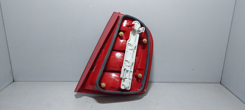 STOP SVJETLO SKODA OCTAVIA > 00-04 6Y6945095D