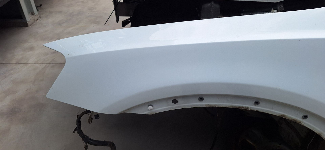 DIJELOVI BLATOBRAN AUDI Q3 > 11-15 2.0 8U0821105