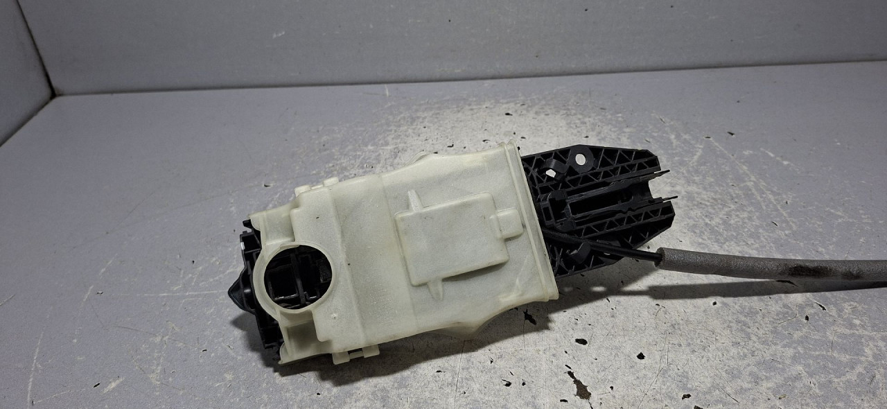 DIJELOVI RUCKA VRATA SKODA OCTAVIA > 19- 1.0 8V0839885