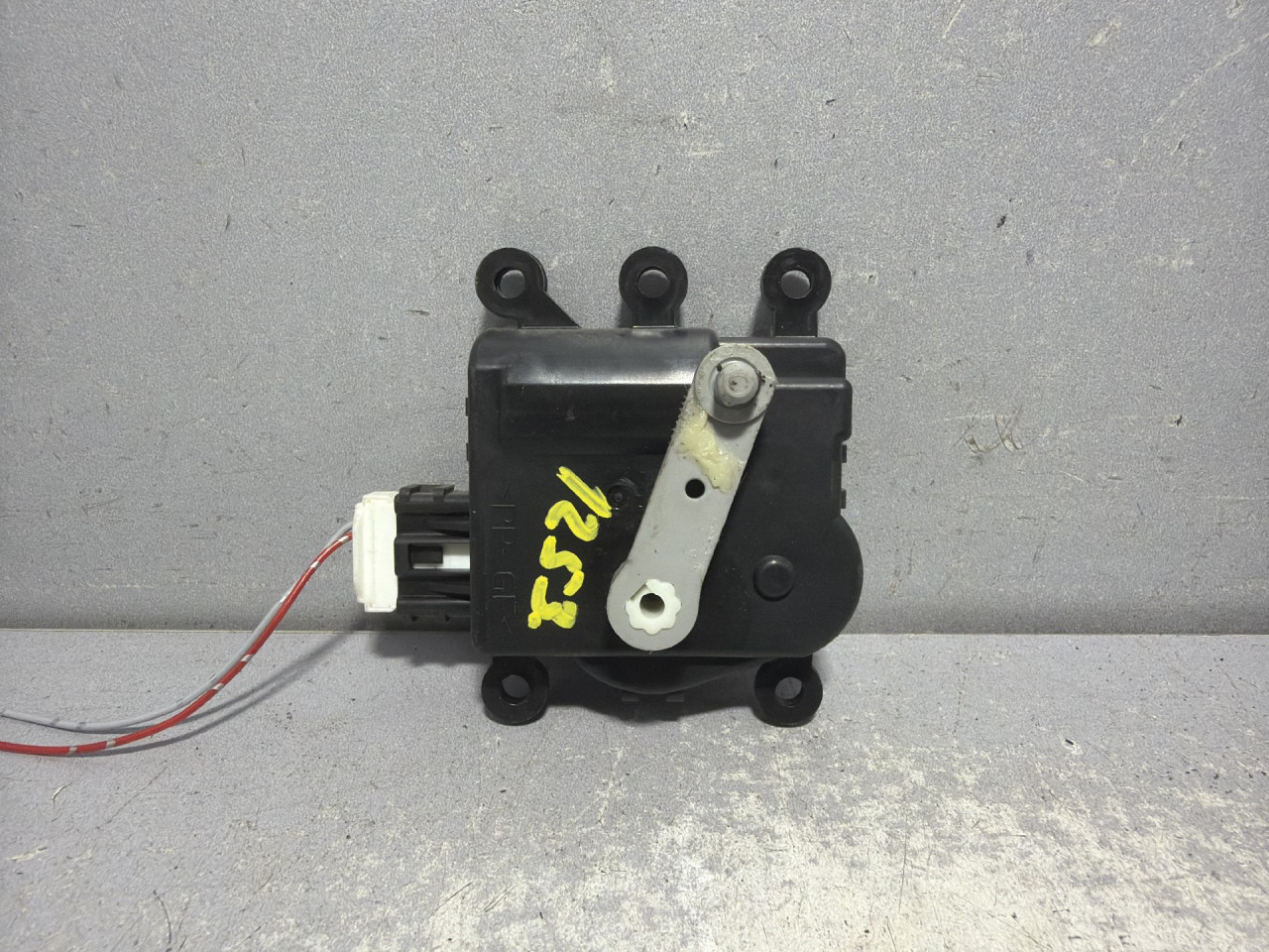 DIJELOVI MOTORIC KLAPNE MAZDA CX5 > 12-15 2.2