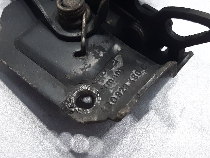 DIJELOVI BRAVA HAUBE AUDI A6 > 97-01 4B0823480C