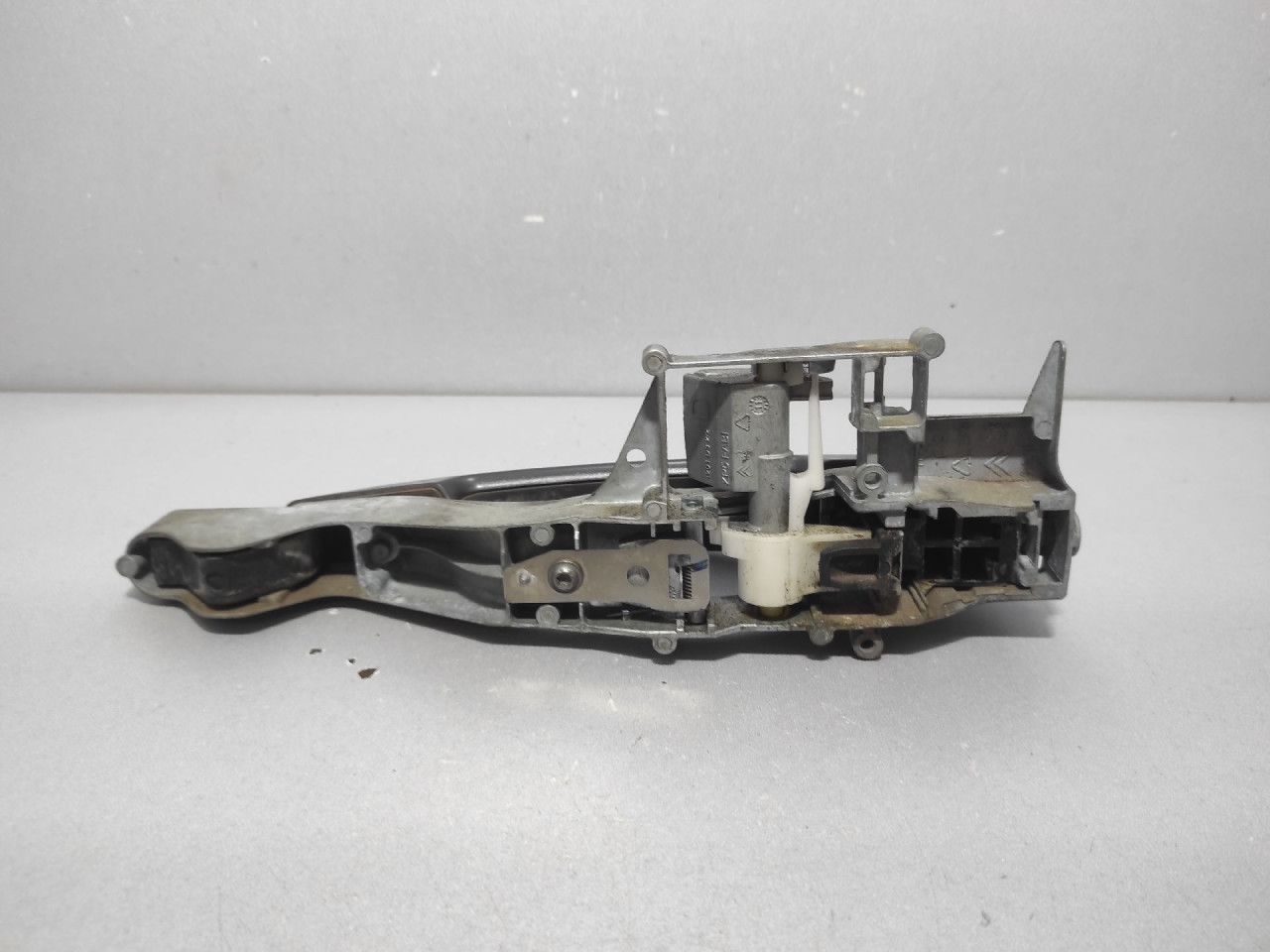 DIJELOVI RUCKA VRATA CITROEN C5 > 08-10 9680168580