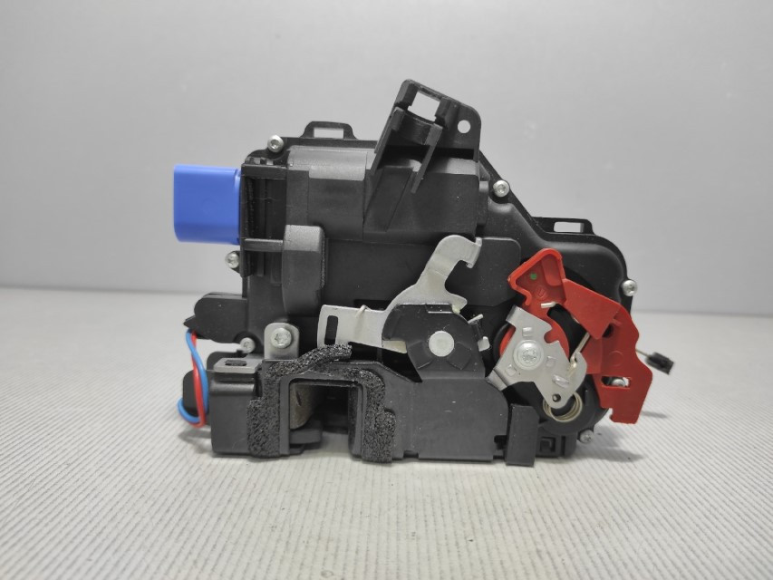 BRAVA VRATA SKODA FABIA > 07-10 3B1837016CE
