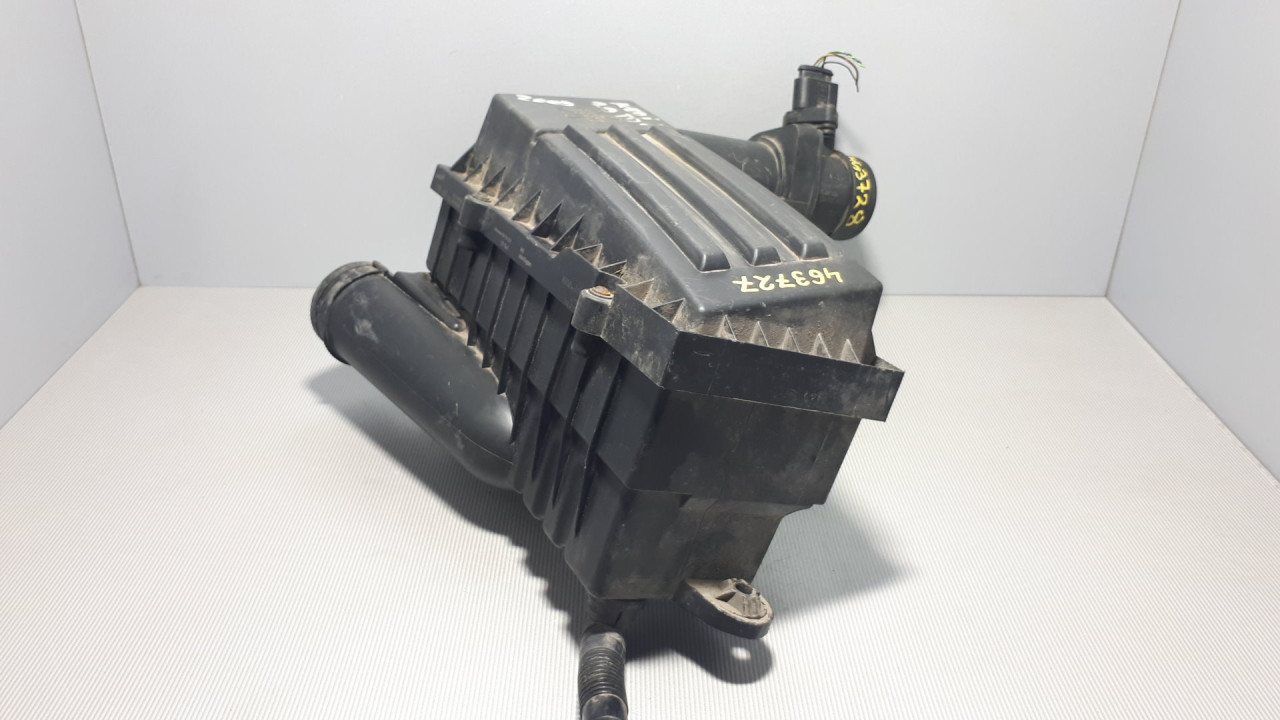 KUCISTE FILTERA ZRAKA VW CADDY > 10-15 3C0129607BE