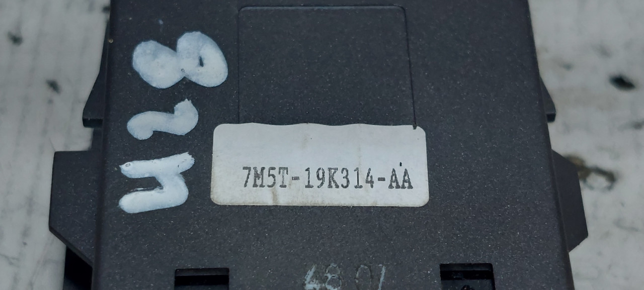 DIJELOVI PREKIDAC FORD C-MAX > 07-10 7M5T19K314AA