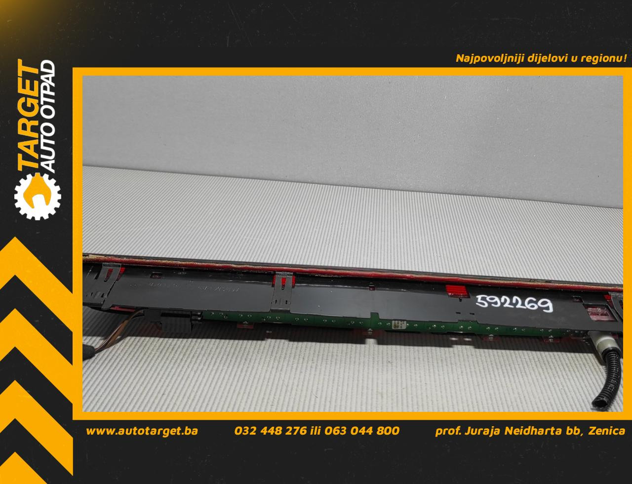 TRECE STOP SVJETLO SKODA FABIA > 14- 6V0945097