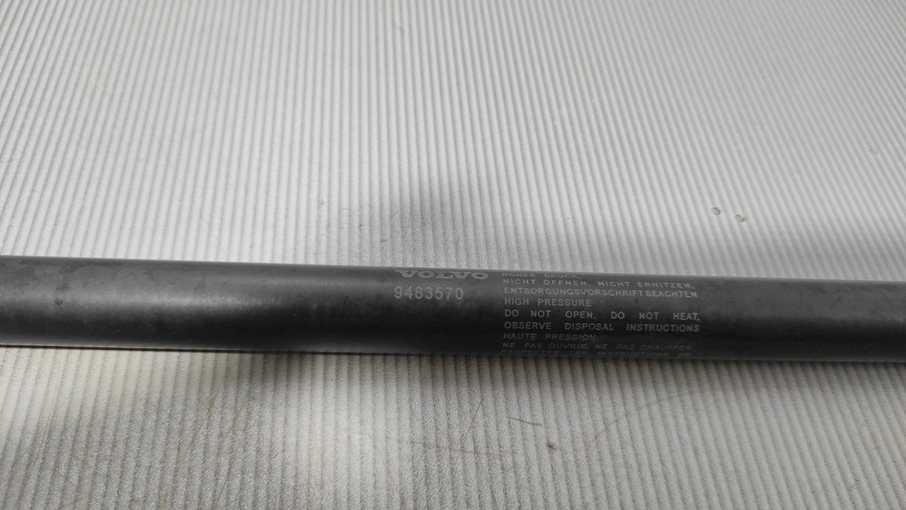 AMORTIZER HAUBE VOLVO S40/V50 > 04-07 9483570