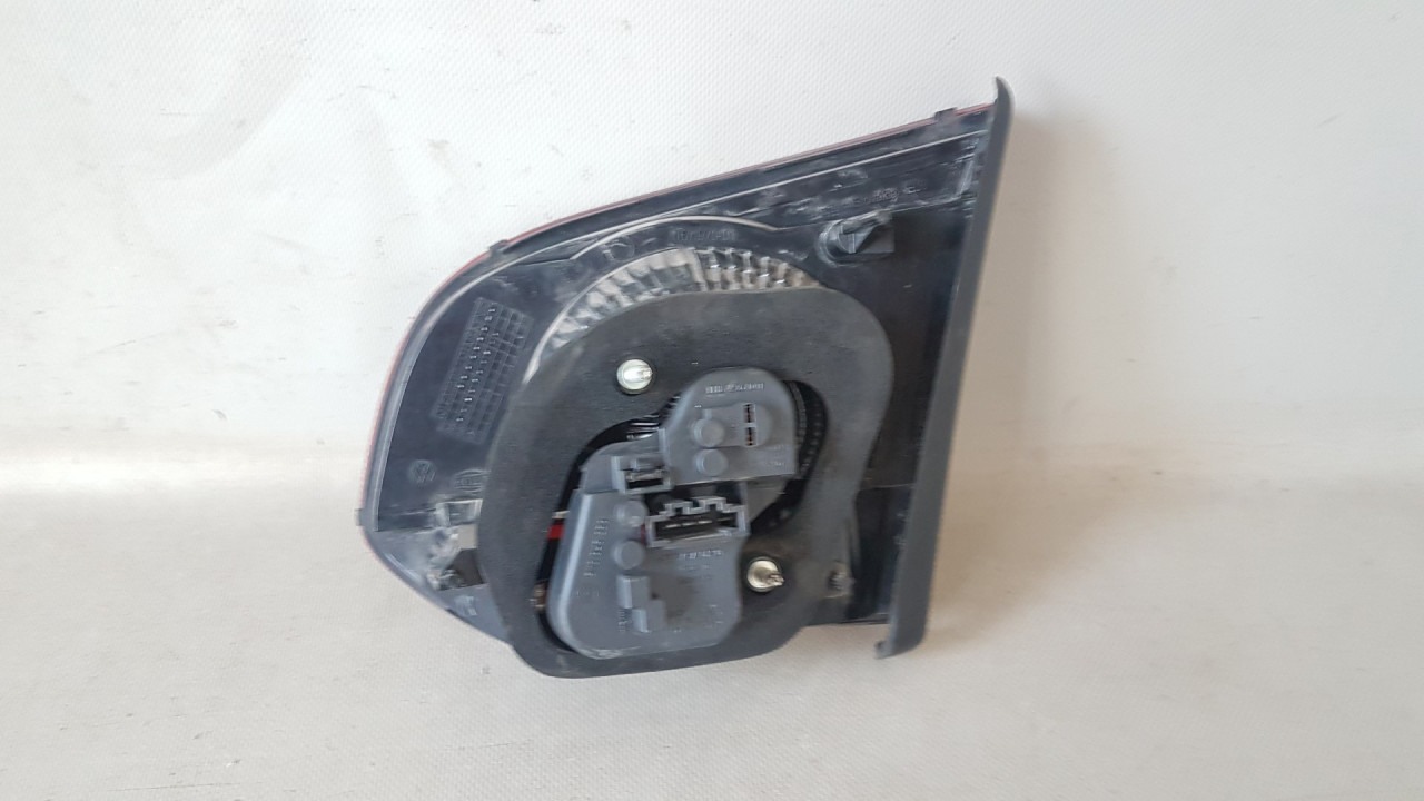 STOP SVJETLO VW GOLF 6 > 08-12 VW038015 00992305