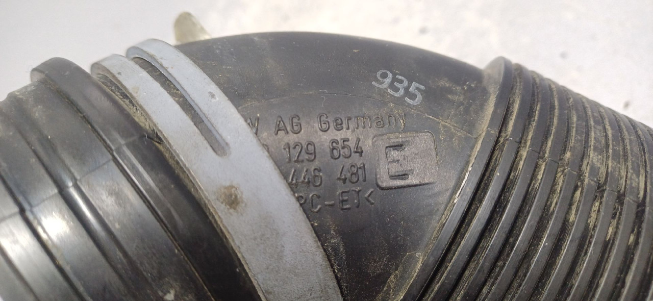 DIJELOVI CRIJEVO VW PASSAT B8 > 14-19 2.0 5Q0129654C