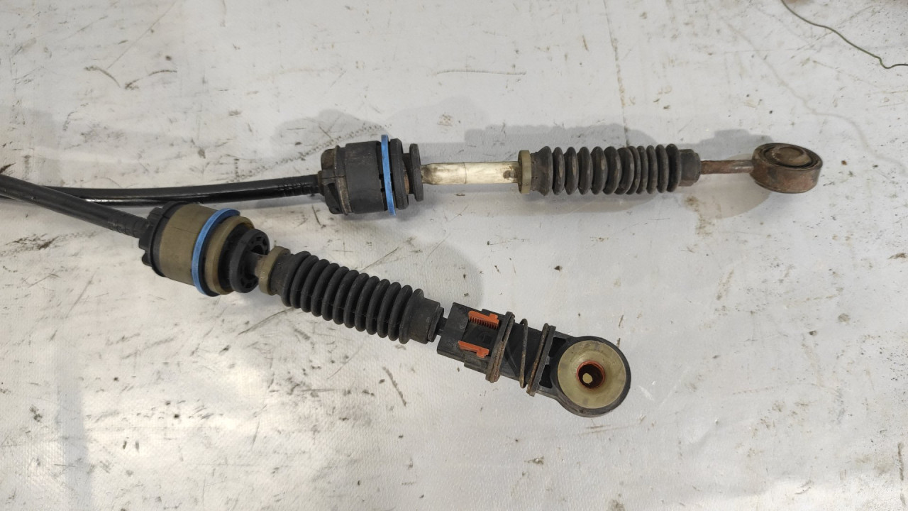 DIJELOVI SALTEBLA VOLVO S40/V50 > 04-07 30711902