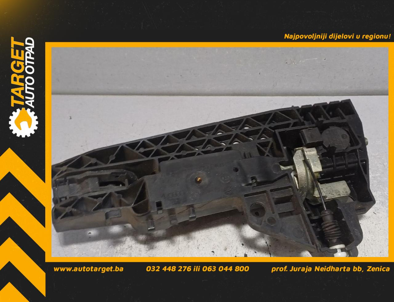 DIJELOVI RUCKA VRATA AUDI A4 (B8) > 12-15 2.0 8T02837886A