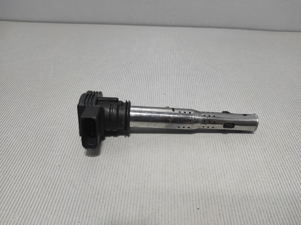 DIJELOVI BOMBINA AUDI A3 > 03-08 2.0 07K905715F