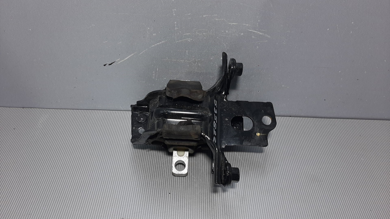 DIJELOVI NOSAC MOTORA VW POLO > 09-14 6Q0199555AR