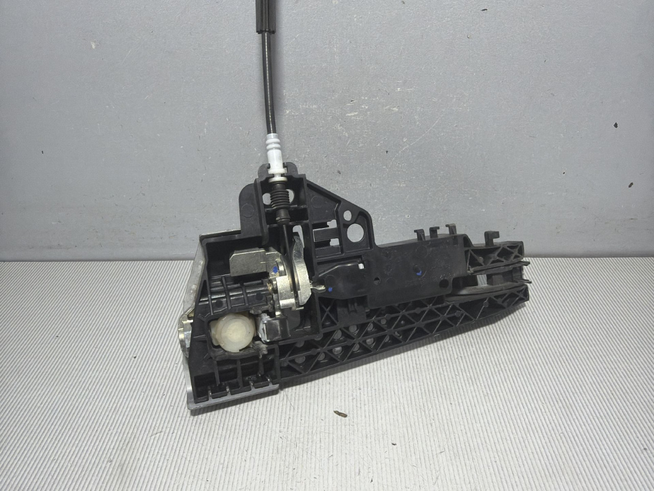 DIJELOVI RUCKA VRATA AUDI Q5 > 12-16 2.0 8T02837886
