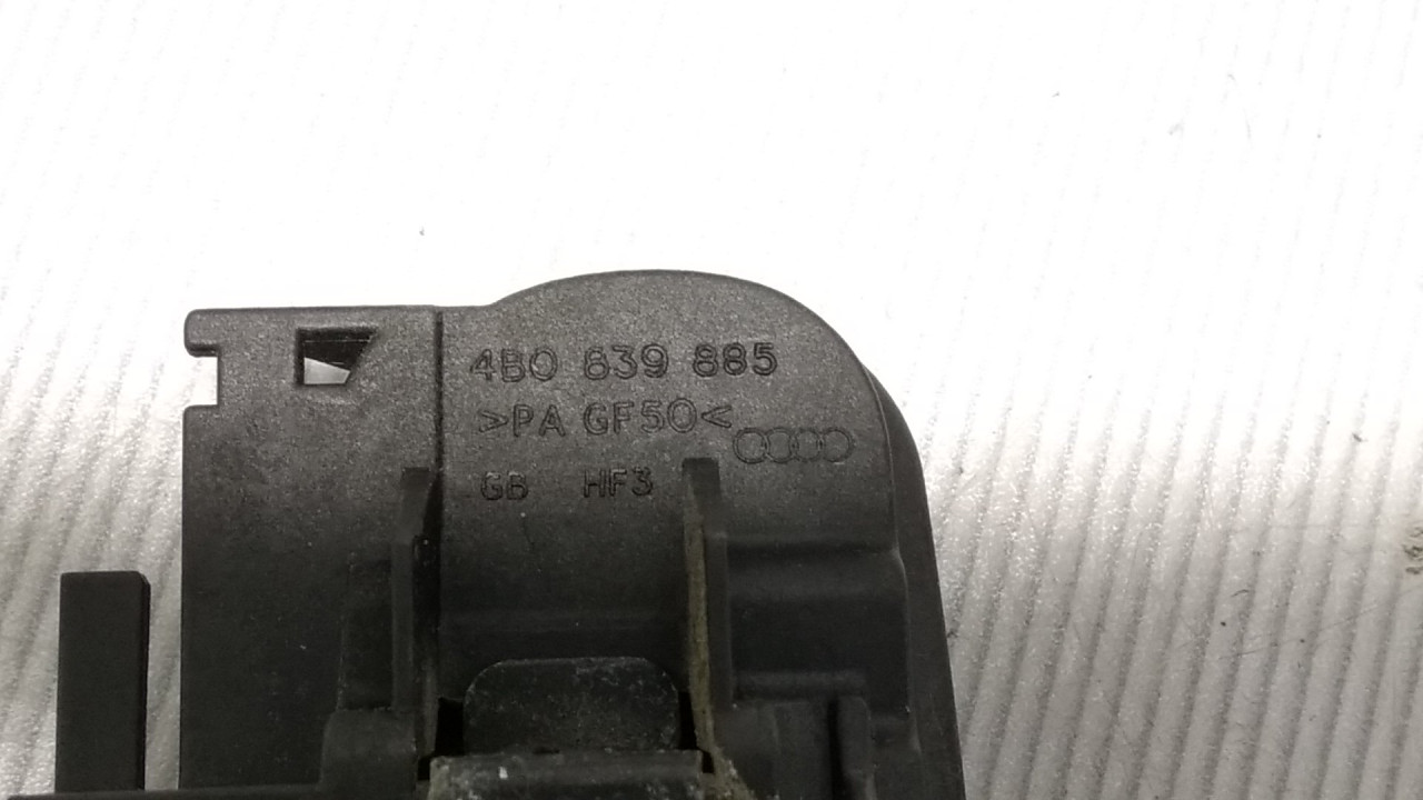 RUCKA VRATA AUDI A4 (B6) > 00-04 4B0839885