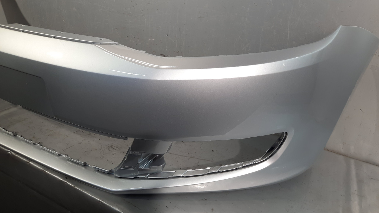 DIJELOVI BRANIK VW SHARAN > 10- 7N0807221A