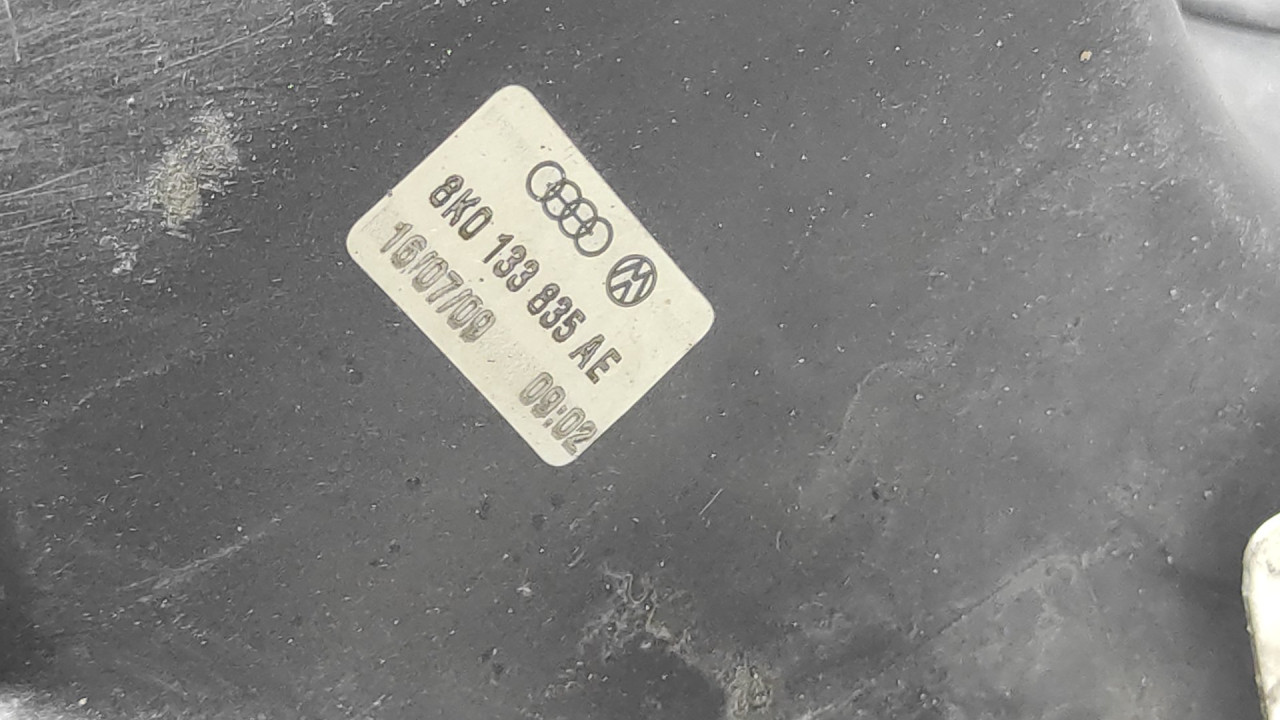 KUCISTE FILTERA ZRAKA AUDI A4 (B8) > 12-15 8K0133835AE