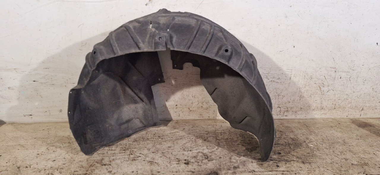 UNUTRASNJI BLATOBRAN AUDI A4 (B9) > 15-18 8W0810172F