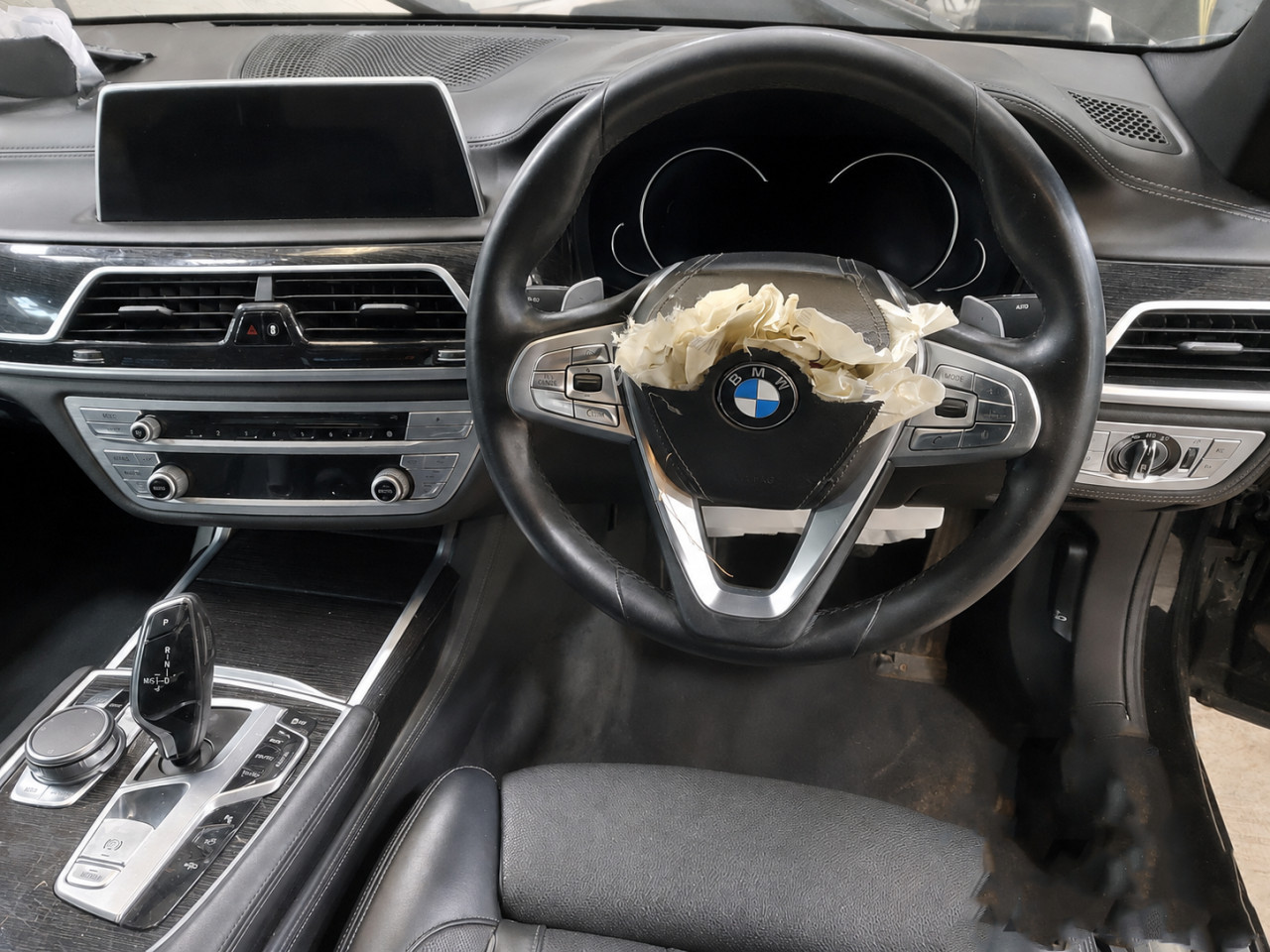DIJELOVI BMW SERIJA 740Ld G11/G12 2017. MJENJAC MOTOR B57D30T0