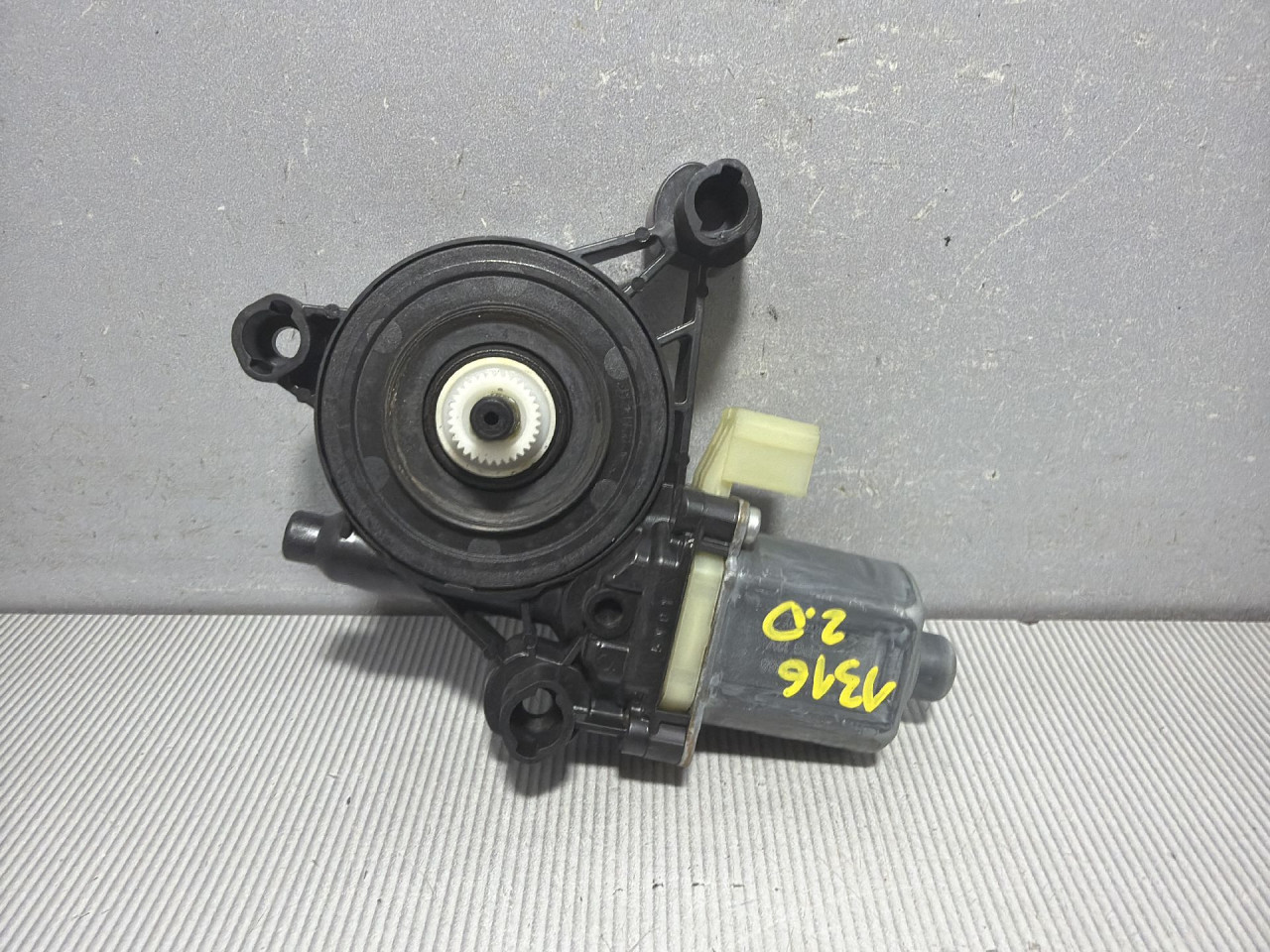 MOTORIC PODIZACA STAKLA AUDI A4 (B9) > 15-18 8W0959812