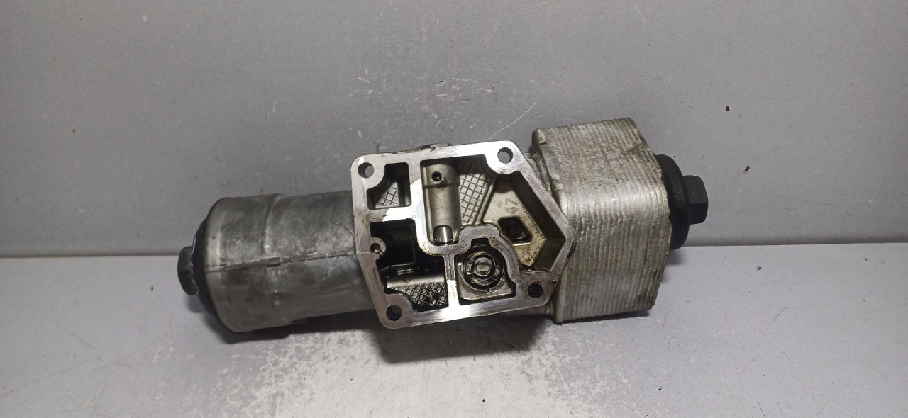 KUCISTE FILTERA ULJA AUDI A5 (8T) SPORTBACK > 07-11 045115389H
