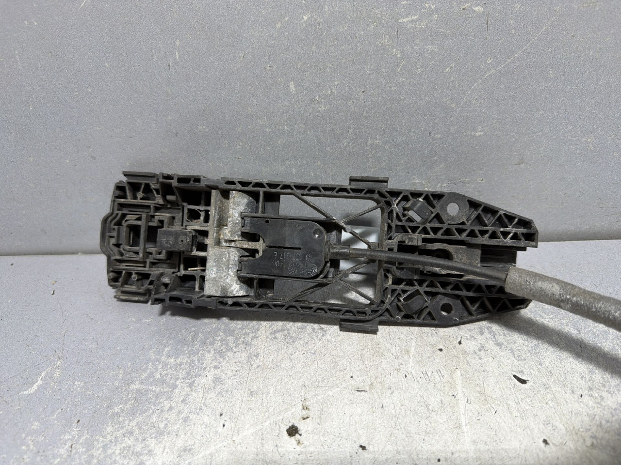 DIJELOVI RUCKA VRATA VW UP > 12-16 1.0 5N0839885H