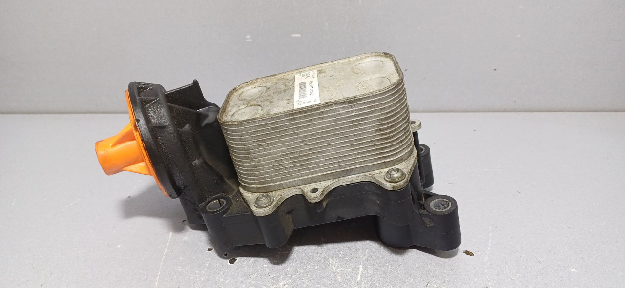 HLADNJAK ULJA SKODA FABIA > 14- 03L117021C