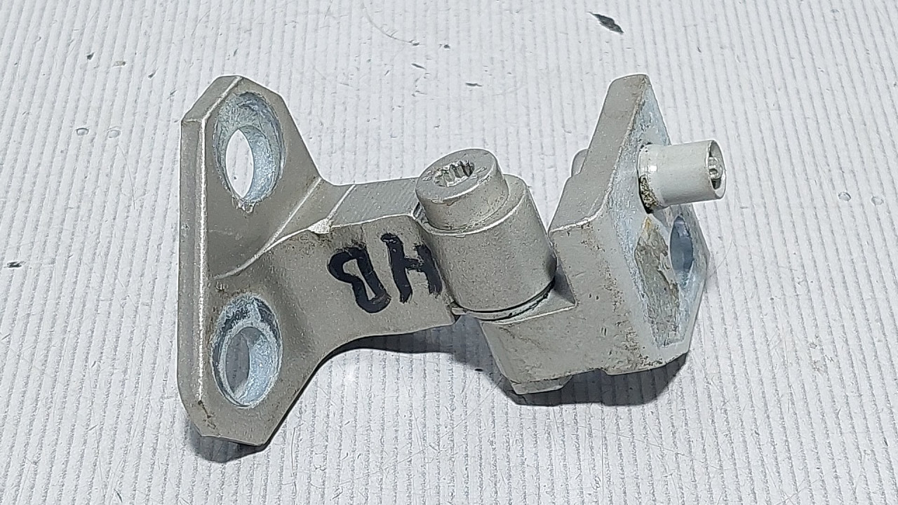 DIJELOVI BAGLAMA VW GOLF 5 > 03-08 1K9833402B