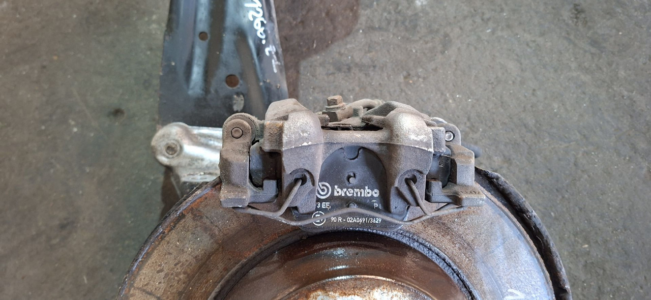 DIJELOVI KOCIONA KLJESTA VW PASSAT B8 > 14-19 3Q0615405E