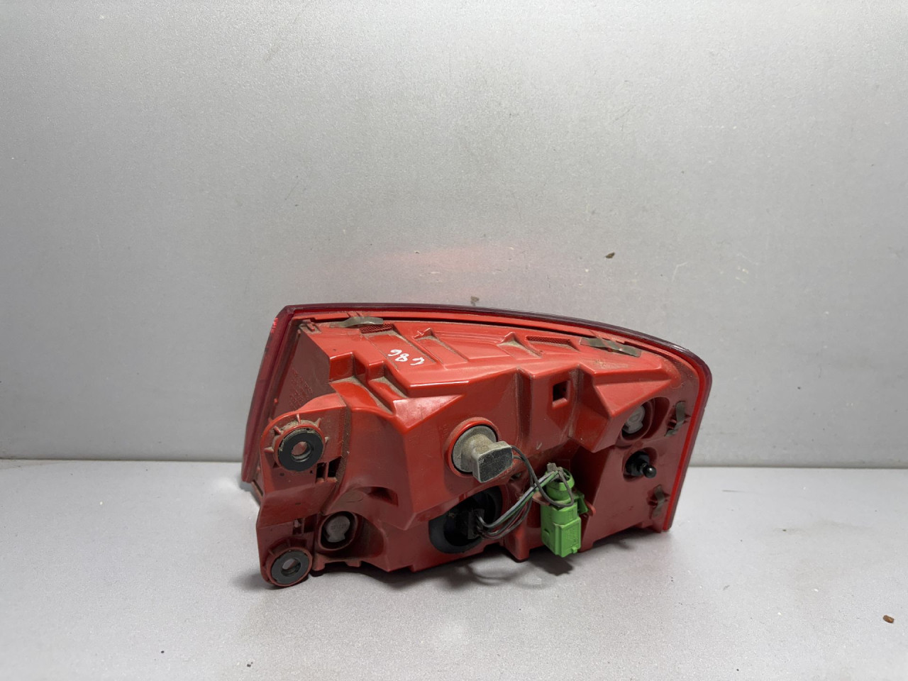 STOP SVJETLO AUDI A6 4G > 11-14 4G5945095A