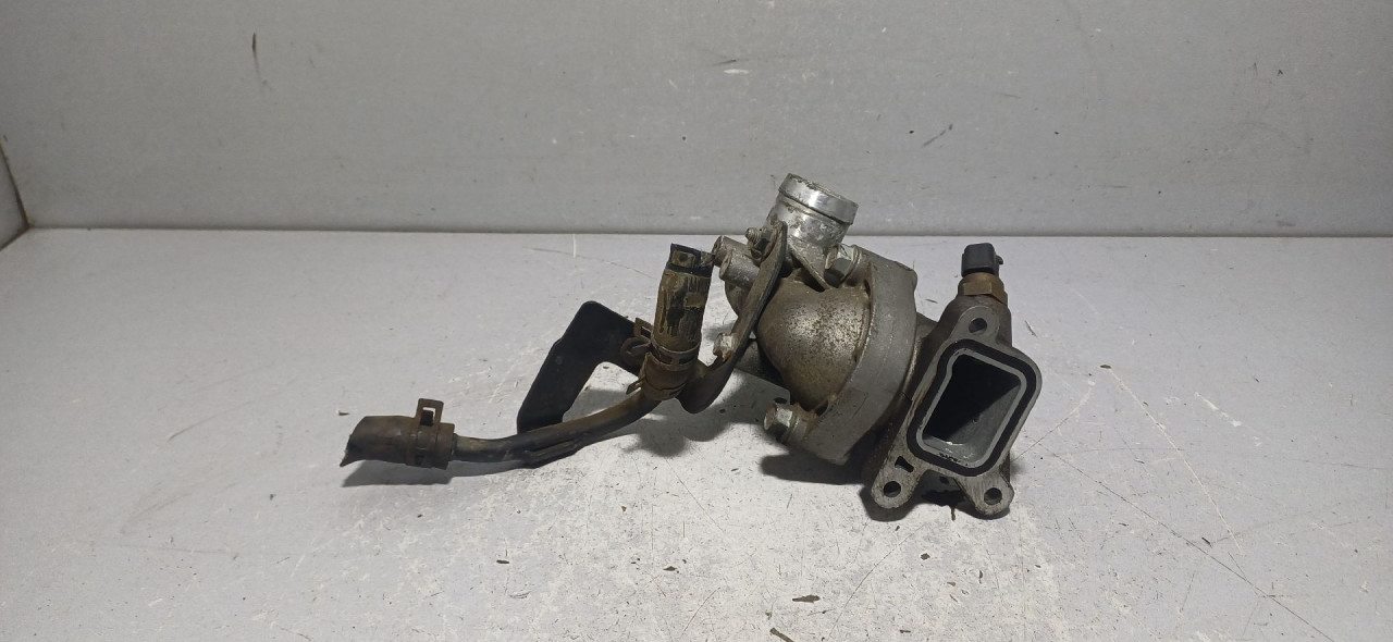 DIJELOVI TERMOSTAT HYUNDAI I30 > 10-12
