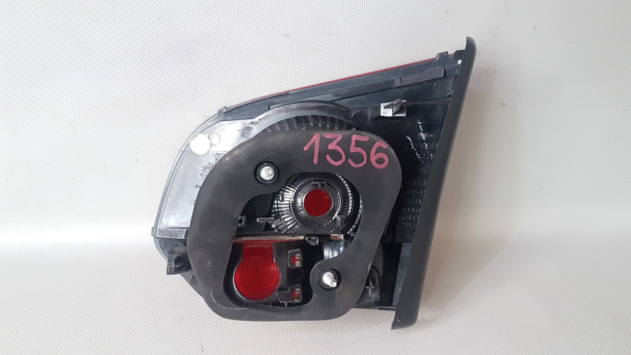 DIJELOVI STOP SVJETLO VW GOLF 6 > 08-12 5K0945093G