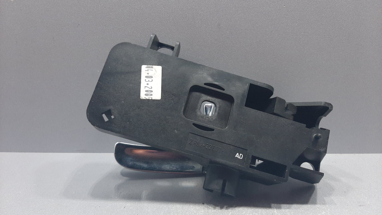 UNUTRASNJA RUCKA VRATA JAGUAR X-TYPE > 01-09 2R8322601