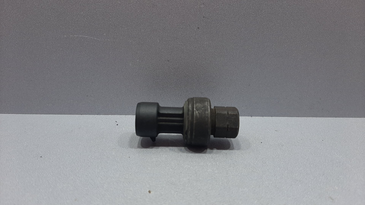 PRESOSTAT KLIME OPEL ASTRA H > 04-06 09131721
