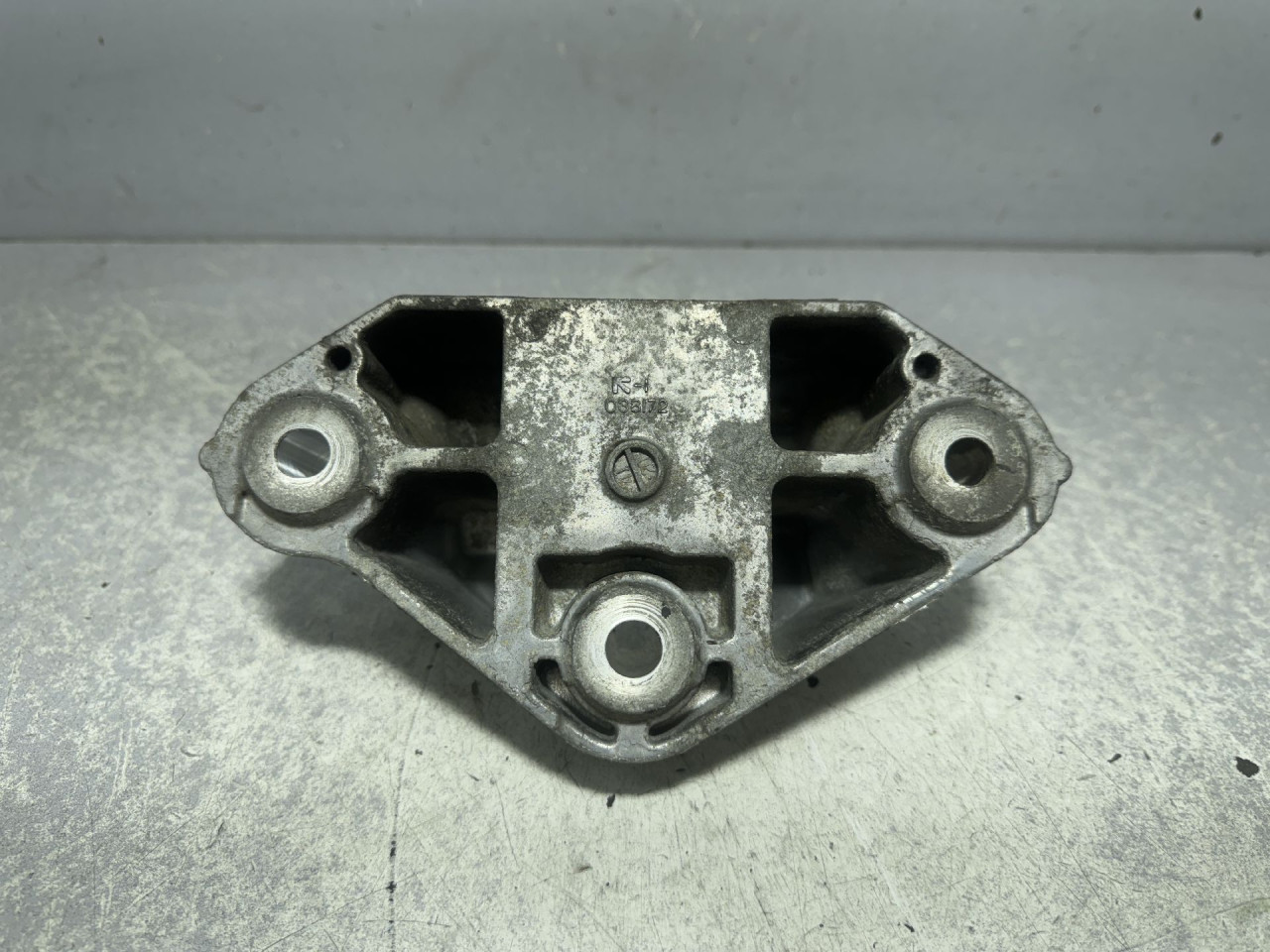 DIJELOVI NOSAC NISSAN QASHQAI > 14-17 038172
